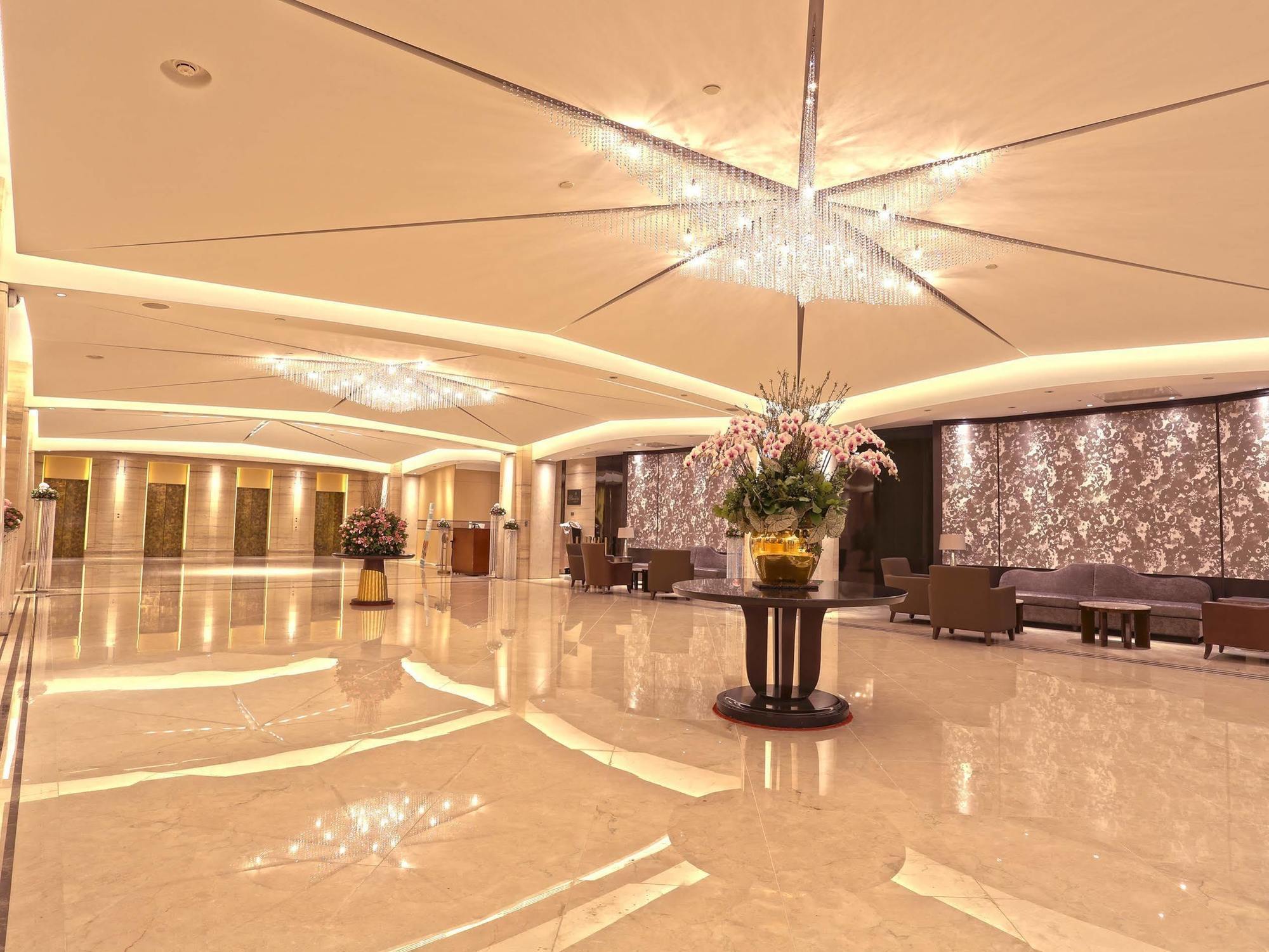 The Splendor Hotel Taichung Exteriör bild